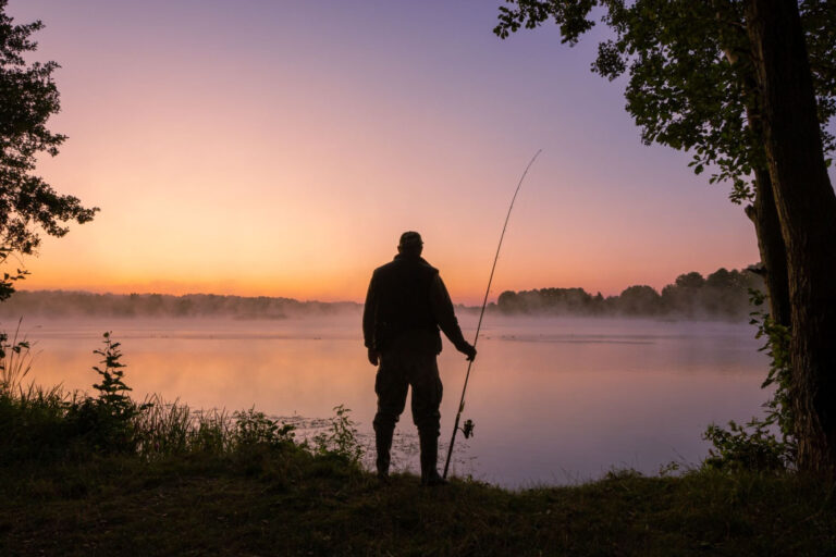 Wading into Spring: How U.S. Anglers Fish Shallow Rivers After Winter